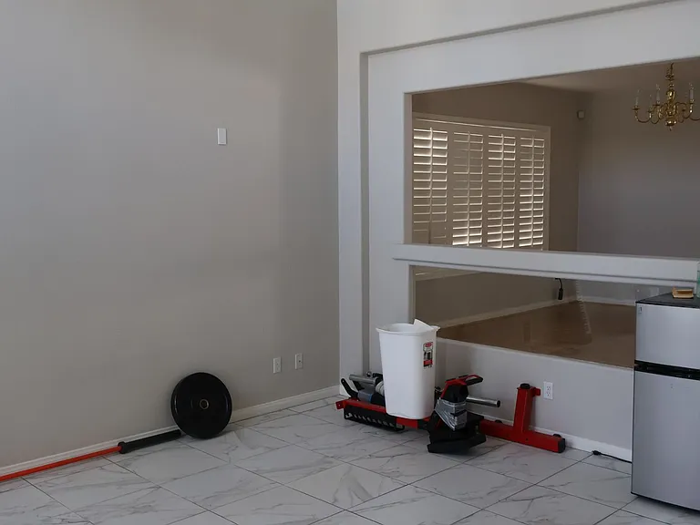 6596 Shadow Cove Ave — Photo 2