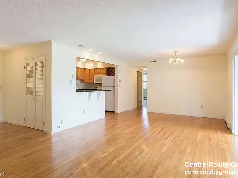 320 Hammond Pond Pkwy #201 — Photo 1