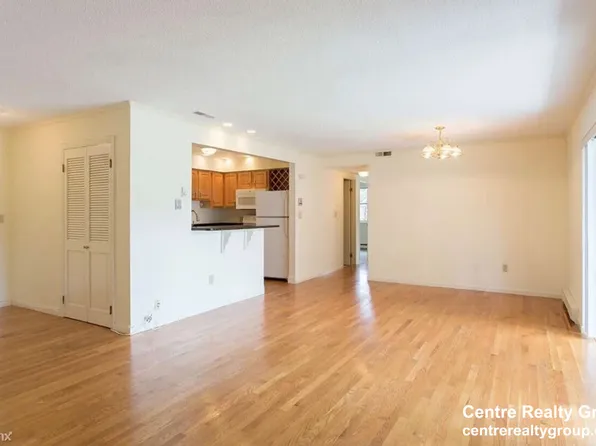 320 Hammond Pond Pkwy APT 504, Chestnut Hill, MA 02467