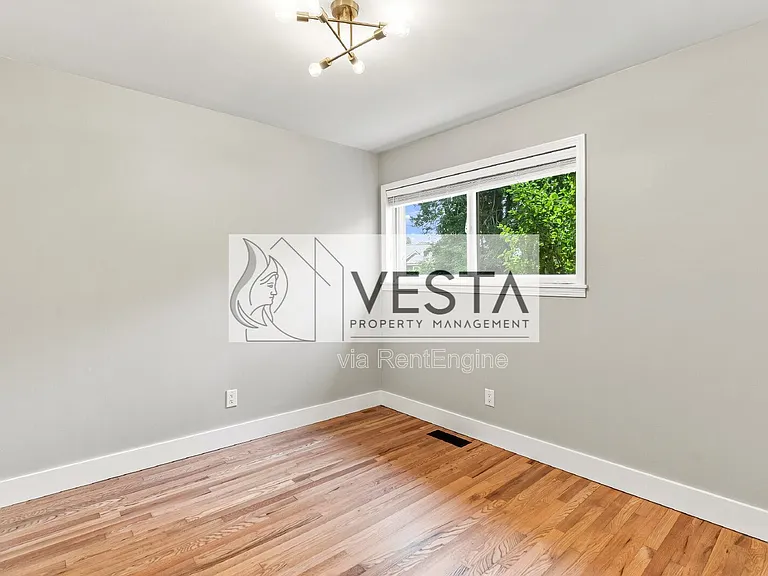 149 Oakdale Rd — Photo 23