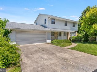 355 Pointfield Dr, Harpers Ferry, WV 25425