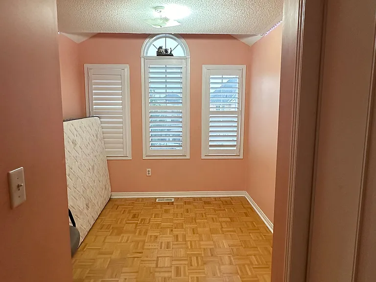 83 Jack Monkman Cres #MAIN — Photo 9