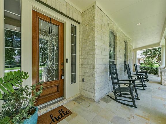 5th image of 4911 Oxbow Cir W