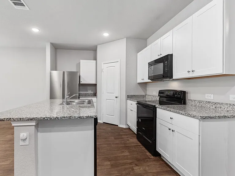 13508 Tai Londo Dr — Photo 6