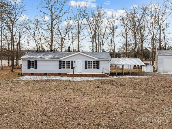 3535 Tines Dr, Midland, NC 28107