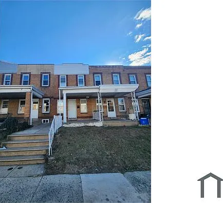 3 bed, 1100 sqft, $2,200 — Photo 3