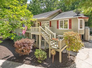 146 Eastmoor Dr, Asheville, NC 28805