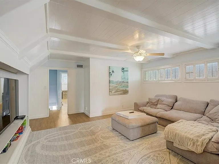 2128 Miramar Dr — Photo 19