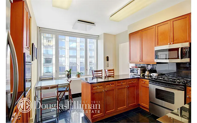 Sold by Douglas Elliman | media 25