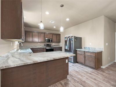 7122 W Mars Dr, Golden Valley, AZ, 86413