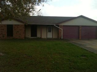6124 Fox Ridge Dr, Angleton, TX 77515