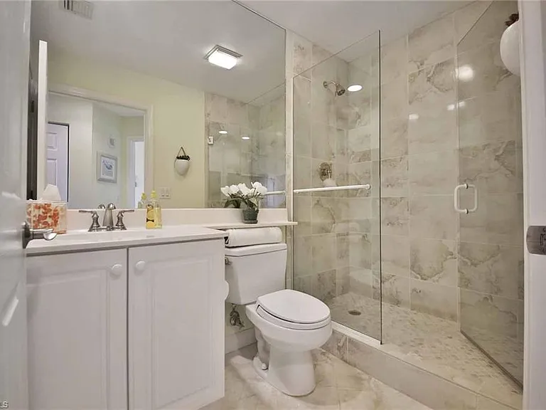 4255 Gulf Shore Blvd N #407 — Photo 15