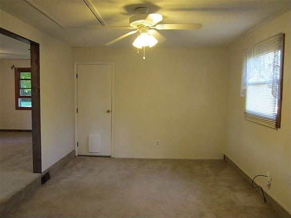 5th image of 6268 Leawood Dr