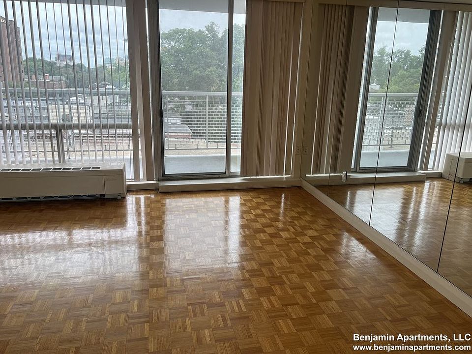 1st image of 59 Longwood Ave #3F