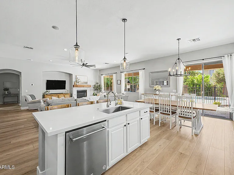 3090 E Harvard Ave — Photo 15