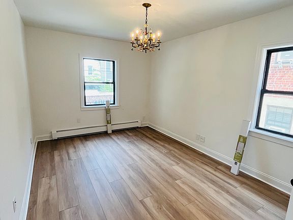 5th image of 3258 42nd St #1