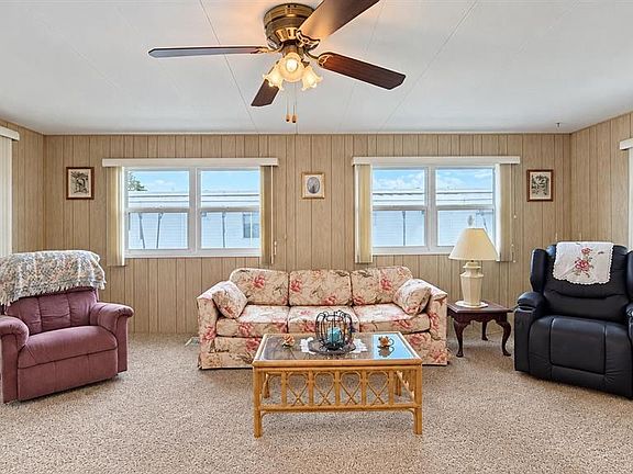4th image of 41 PINDO PALM STREET E #41