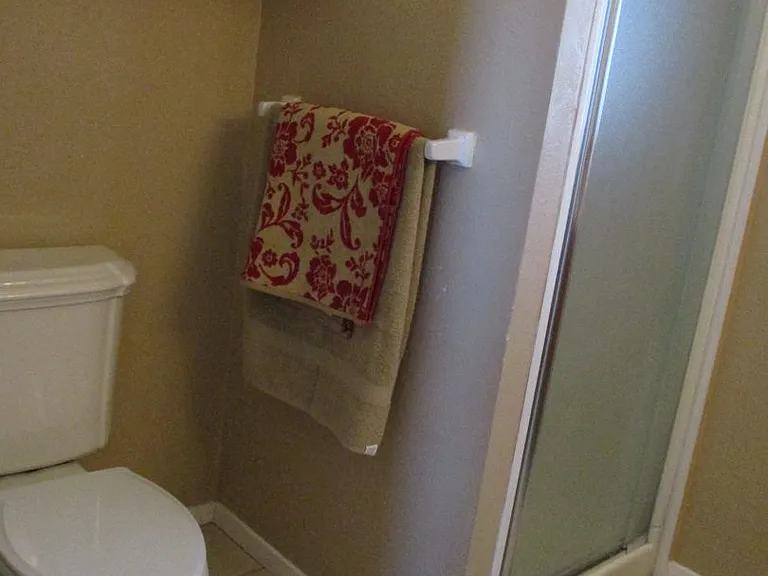 3700 Dauphine Ct — Photo 16
