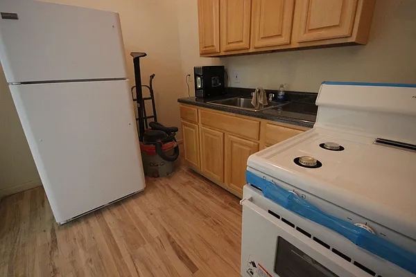 Rented by Nooklyn NYC LLC | media 50