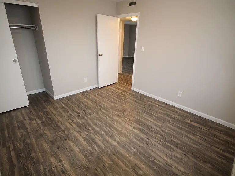 451 Alden Ave — Photo 43