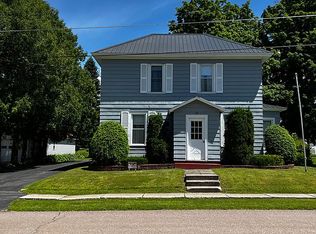 25 Belle Ave, Chateaugay, NY 12920