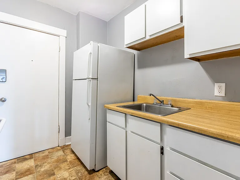 1207 Kelton Ave #4 — Photo 15