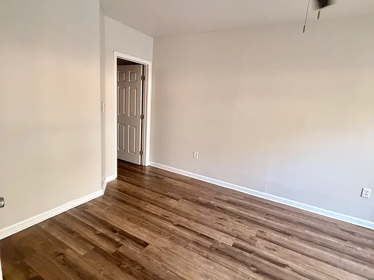 471 Pond Weed Dr #BASEMENT — Photo 13