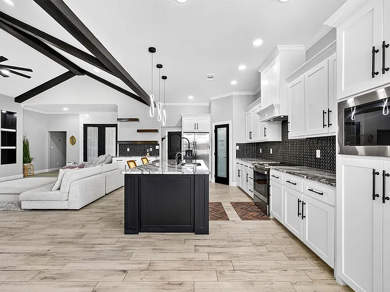 8619 La Jolla Dr — Photo 16
