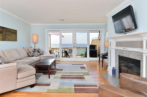 1st image of 21 Taylor Ave APT 2103