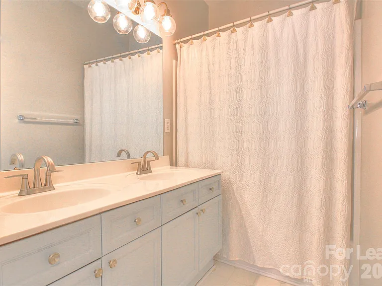 8414 Bampton Dr — Photo 20