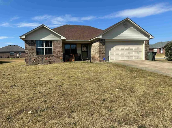 1445 Ola St, Conway, AR 72032