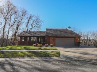 4300 Manor View Dr NW, Rochester, MN 55901