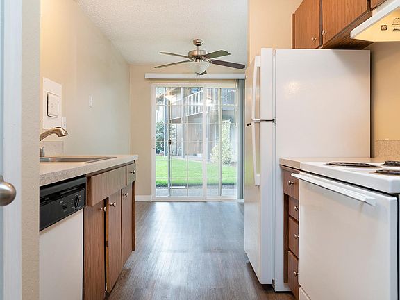 3rd image of 9722 Cirque Dr W APT 274