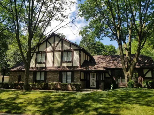 7110 Farmington Way, Madison, WI 53717