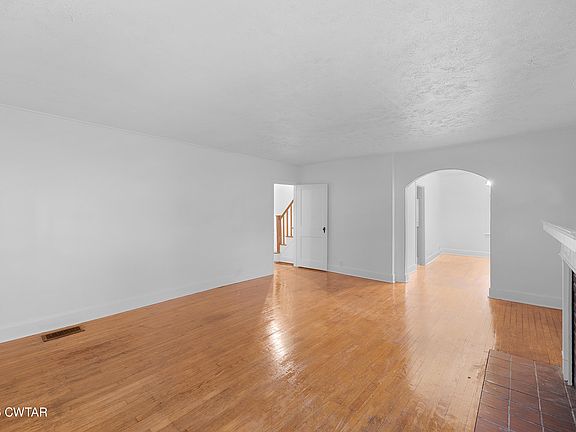 5th image of 301 Bolivar Hwy