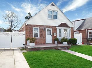 148 Wellington Rd, Elmont, NY 11003