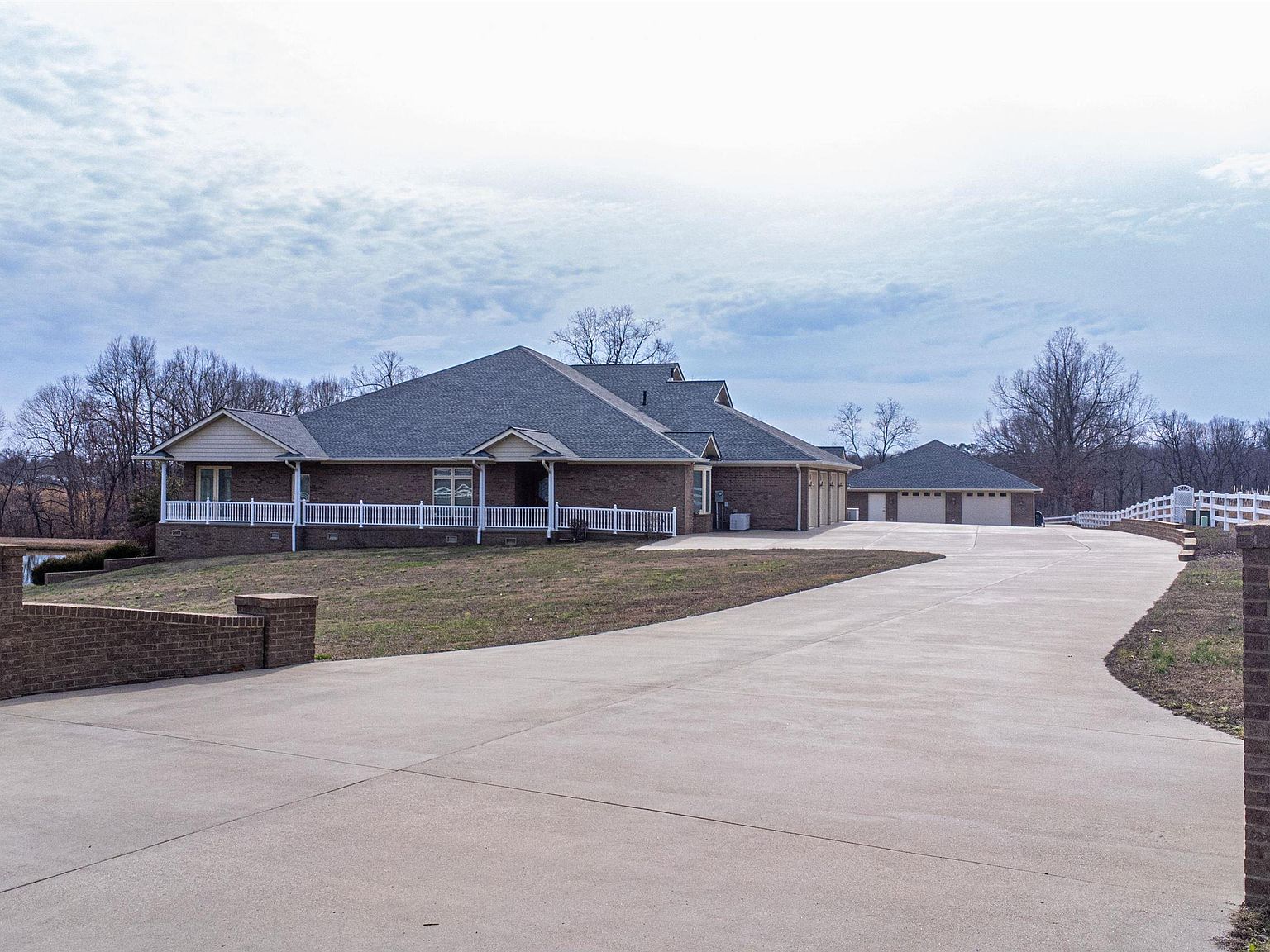 261 Stonebridge Ln, Benton, KY 42025 Zillow