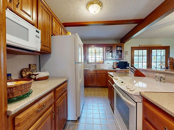 3rd image of 434 Coburn Dr