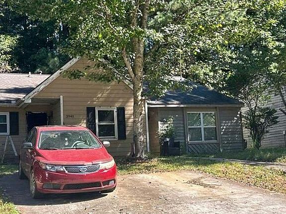 2nd image of 3940 Henry Ct