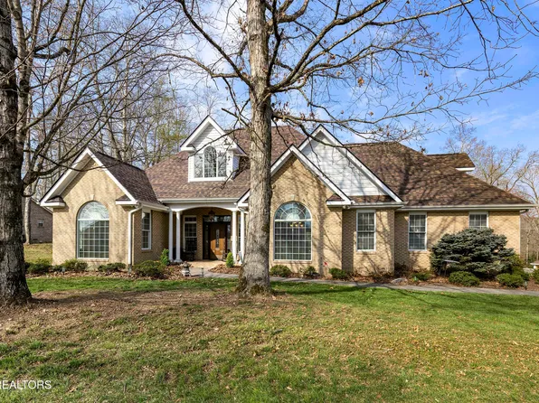 225 Alpine Dr, Clinton, TN 37716