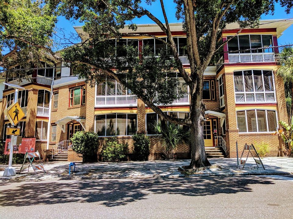 1st image of 215 5th St N APT 4