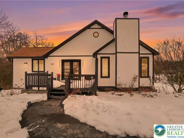 319 Ramblebush Rd, Stroudsburg, PA 18360