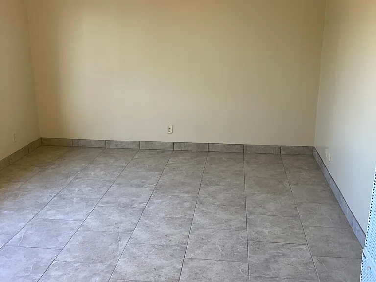 421 Alcazar St SE #2 — Photo 10