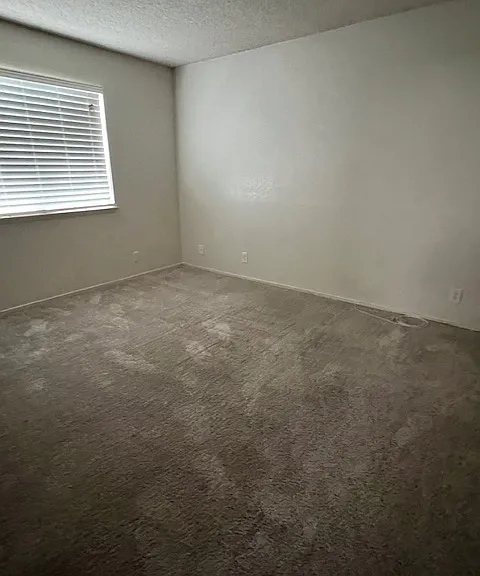 345 S Sunset St #B — Photo 14