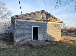 203 N 2nd St, Centerville, KS 66014