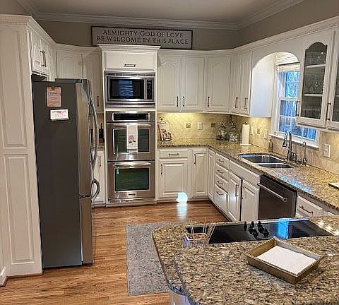 3rd image of 2736 Deford Mill Rd SE