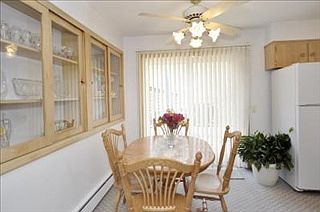 5th image of 429 N Sherwood Ave