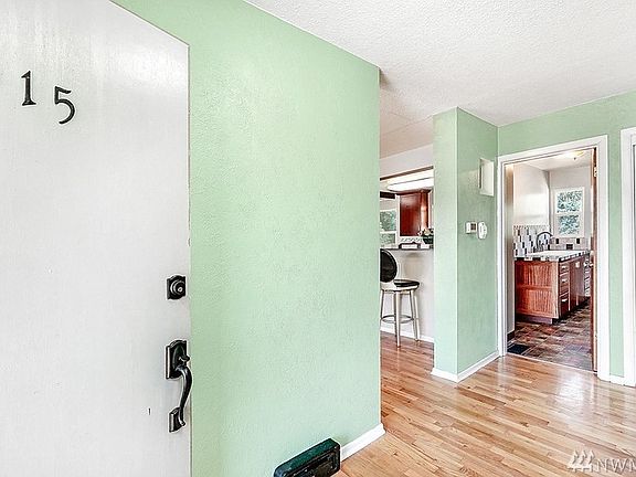 3rd image of 815 9th Ave NW