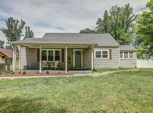 2152 Old Lewis Rd, Johnson City, TN 37601