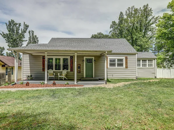 2152 Old Lewis Rd, Johnson City, TN 37601